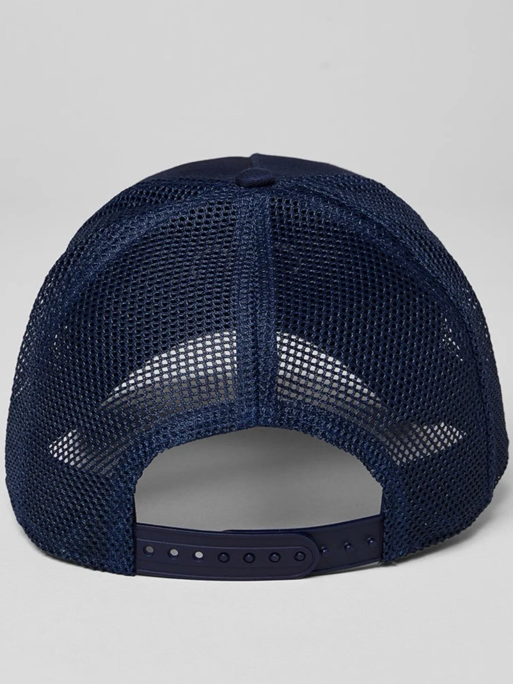 NWT Alo Yoga District Trucker Hat